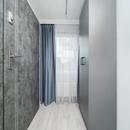 Ice Apartment *